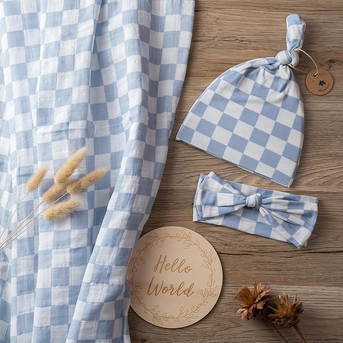 Miaoberry Checkered Muslin Swaddle Set, 100% Organic Cotton, Mist Blue,Checkerboard, Gender-neutral, with matching bow, hat and wooden baby arrival/announcement card