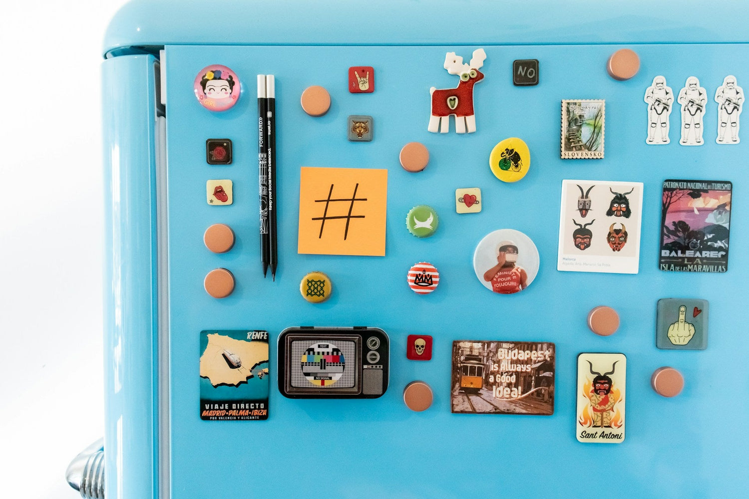 Weekly-meal-planner-boards-and --magnets-for-kitchen-use